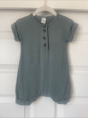 Lou Lou & Company Short Sleeve Leo Romper